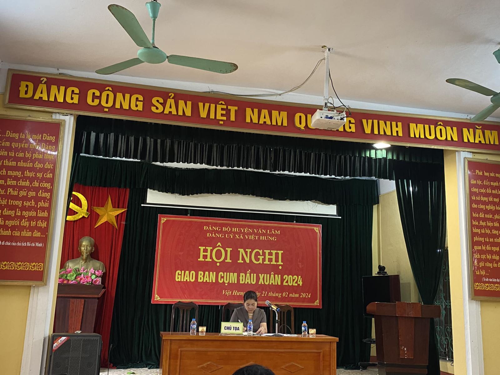 Đảng bộ xã Việt Hưng tổ chức Hội nghị giao ban cụm đầu xuân năm 2024 giữa 2 xã Lương Tài và Việt Hưng.