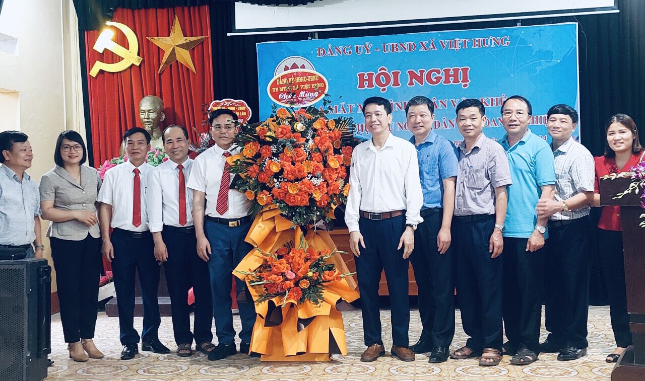 Xã Việt Hưng ra mắt mô hình “Dân vận khéo”, “Chính quyền phục vụ người dân và doanh nghiệp” 