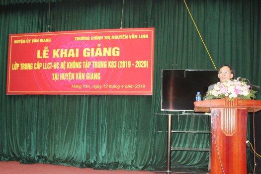 Khai giảng lớp TCLLCT – HC K83 huyện Văn Giang khóa 2019 – 2020