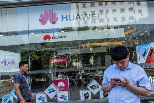 Mỹ hoãn thực thi lệnh cấm bán sản phẩm cho Huawei